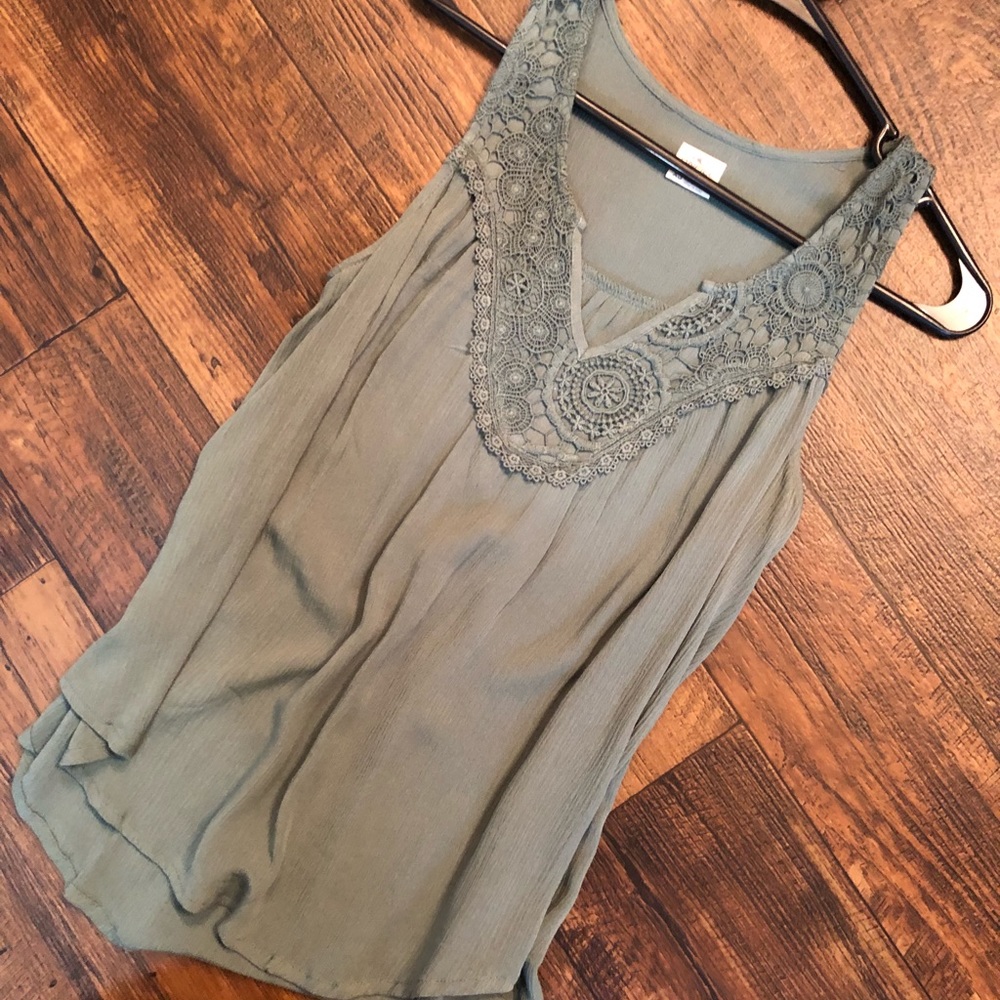 O’Neil Women’s Tank